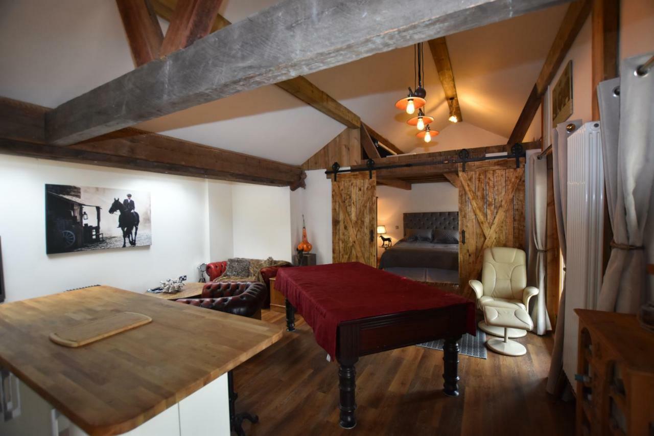 Oak Tree Stables Cottage Birmingham Exterior photo