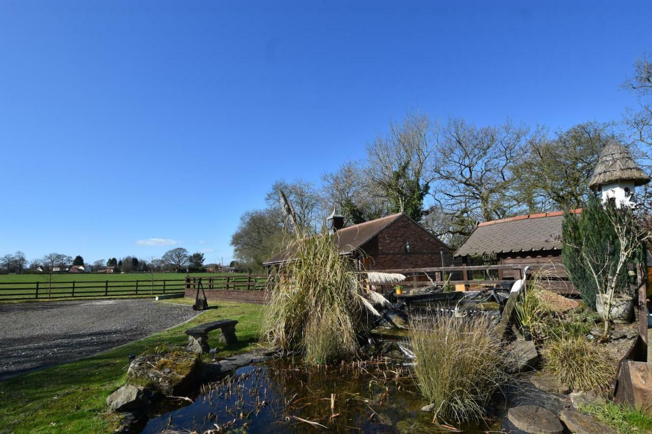 Oak Tree Stables Cottage Birmingham Exterior photo